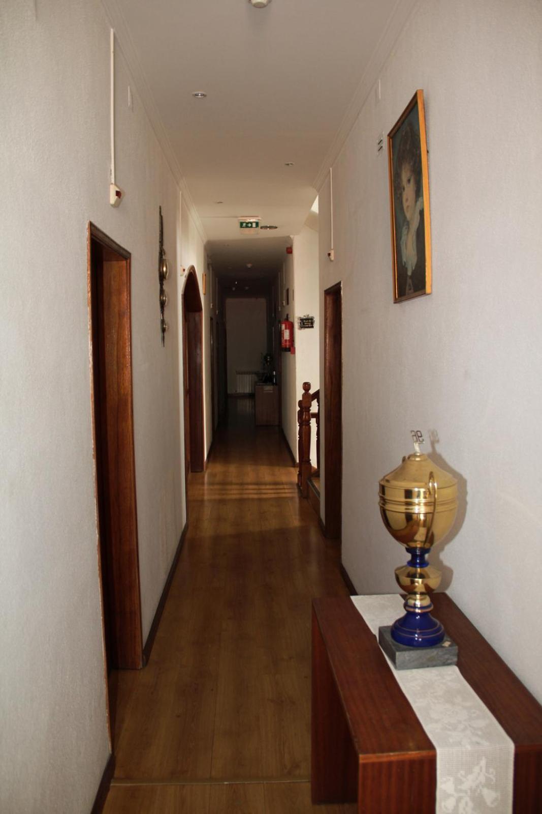 Residencial Parque Bed and Breakfast Celorico Da Beira Exteriör bild