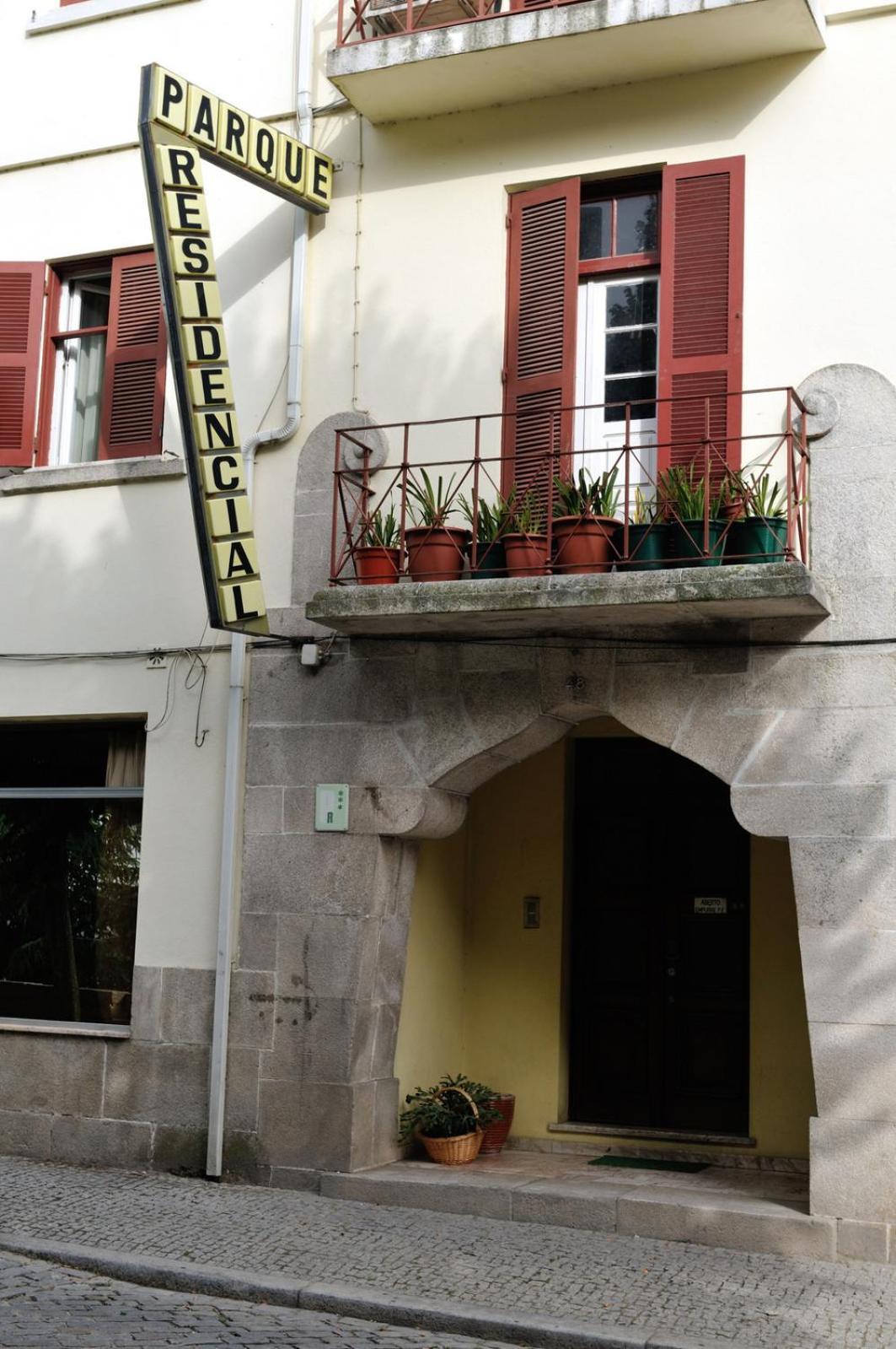 Residencial Parque Bed and Breakfast Celorico Da Beira Exteriör bild