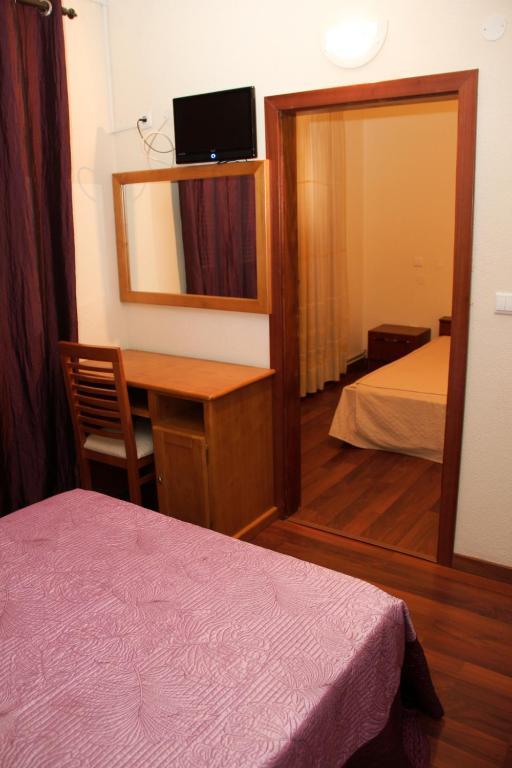 Residencial Parque Bed and Breakfast Celorico Da Beira Rum bild